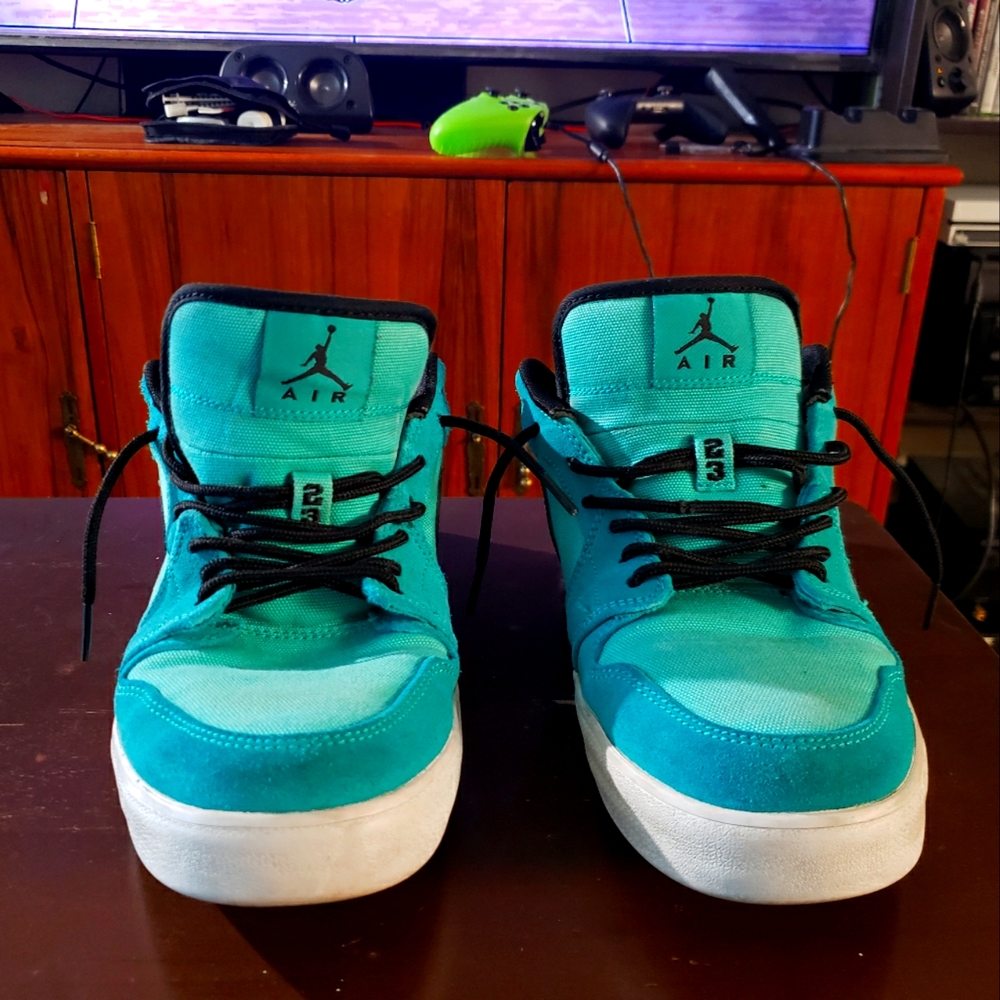 Air Jordan 1 (Low)
